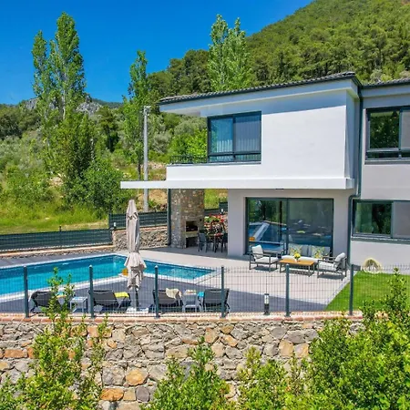 Begonvilla Goecek Goekceovacik * Fethiye