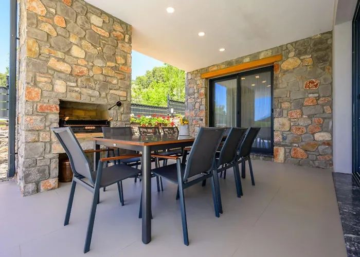 Begonvilla Goecek Goekceovacik *