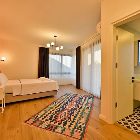 Begonvilla Goecek Goekceovacik